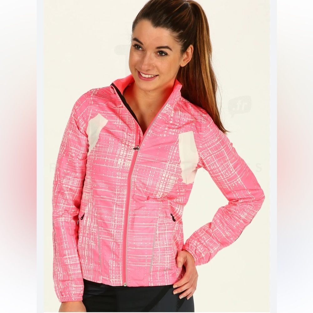 Brooks activewear running jacket Women size S Pink and White Ski Jacket